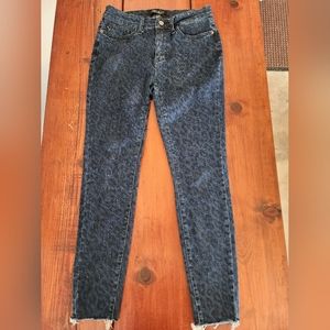 Judy Blue leopard print skinny jean